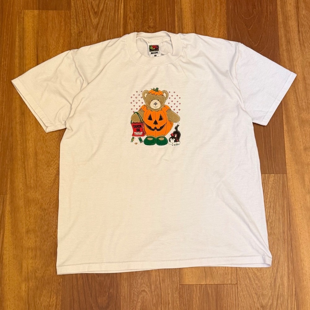 Vintage 1990s Halloween Bear Trick or Treat Graphic T-Shirt Size Large